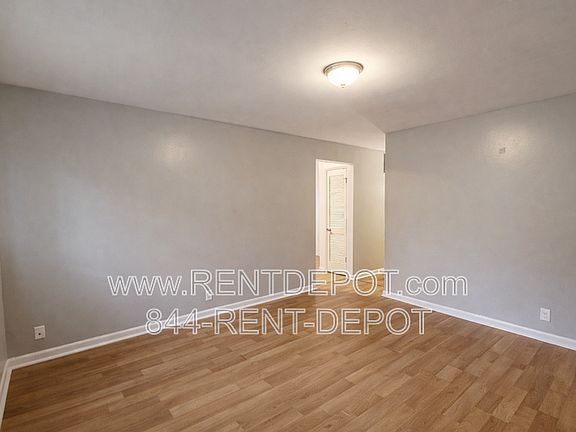 2nd image of 1213 S Lombard Ave