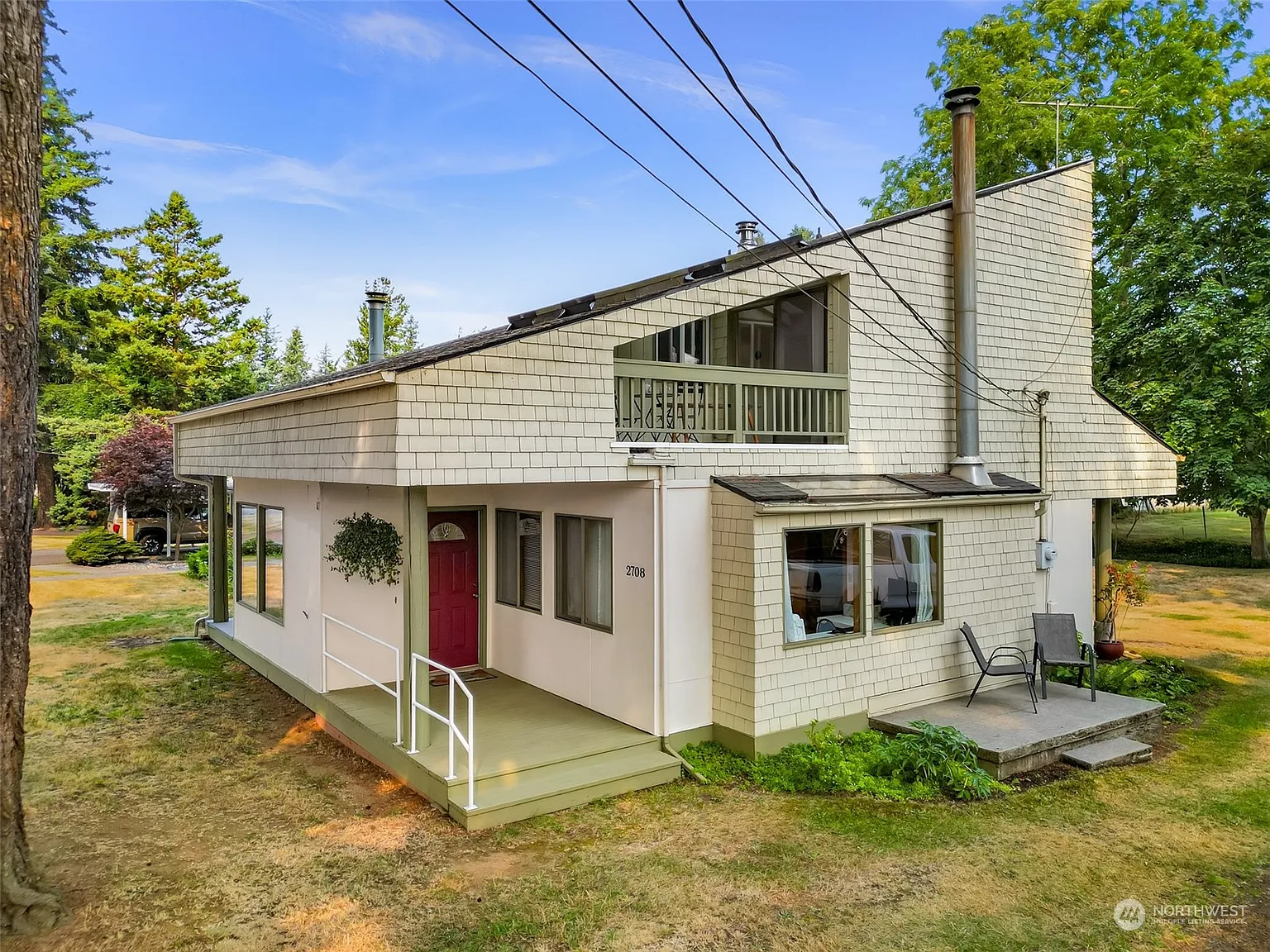 2708 Birchwood Avenue photo 1