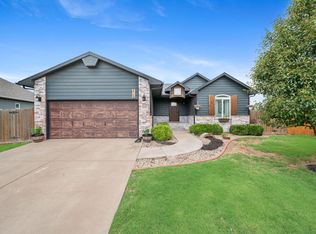 2712 E Kite St, Wichita, KS 67219