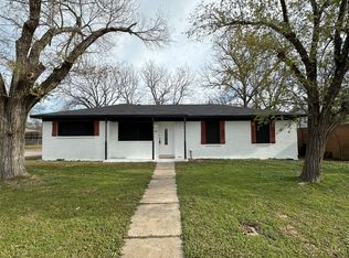 200 S Lillis Ln, Denison, TX 75020