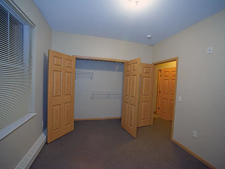 Bottineau Ridge Apartments — Photo 18