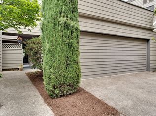 17117 SW Versailles Ln, Tigard, OR 97224