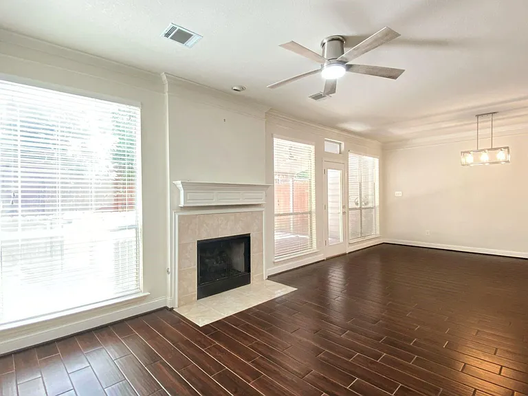 54 Alderon Woods Pl — Photo 10