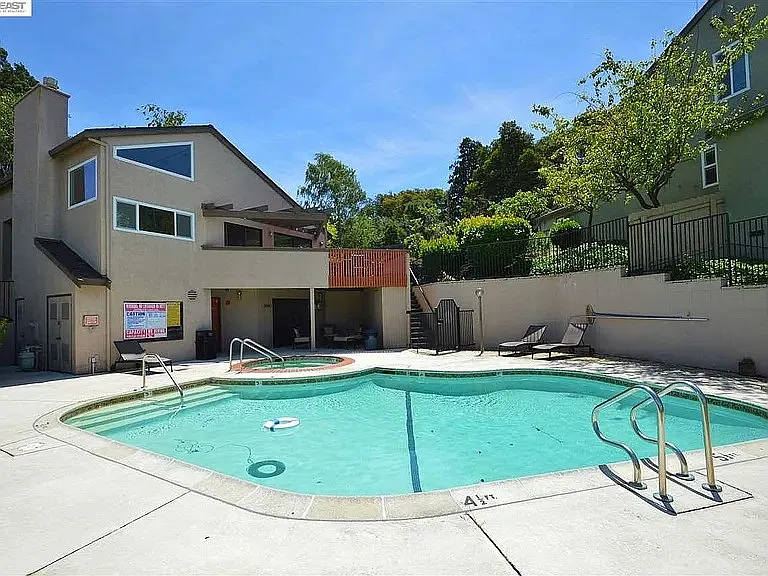 3 bed, 1607 sqft, $1,500 — Photo 2