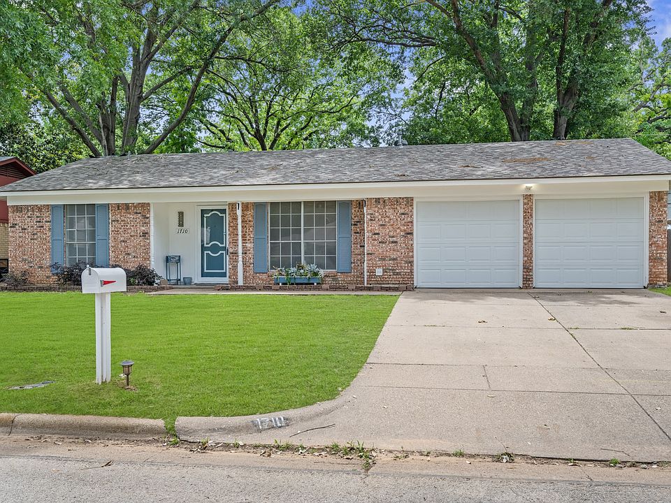 1st image of 1710 Windsor Dr