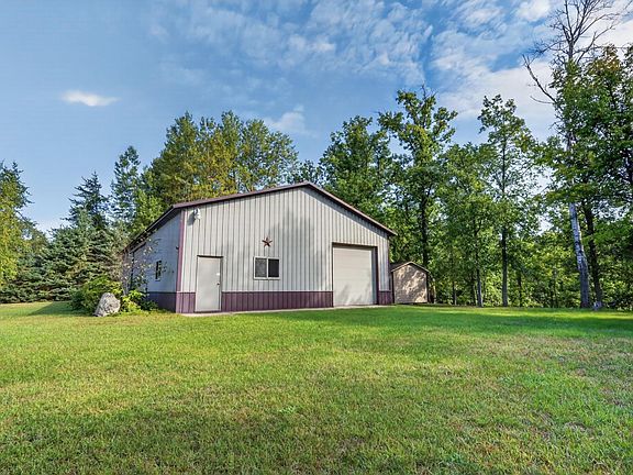 4th image of 3065 River Rd