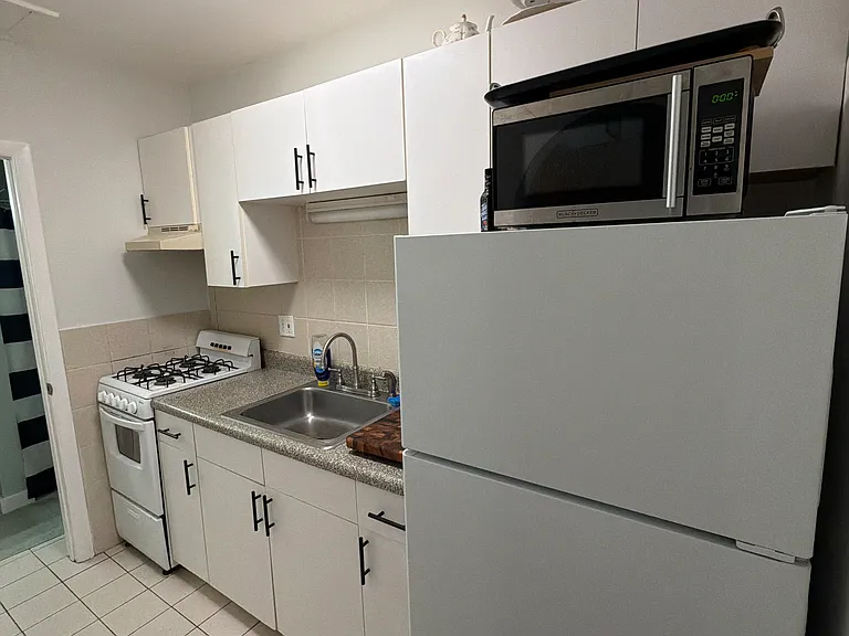 245 Beacon St #3F — Photo 17