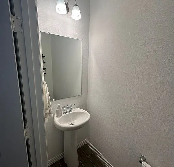 4617 Golden Gate Way — Photo 3