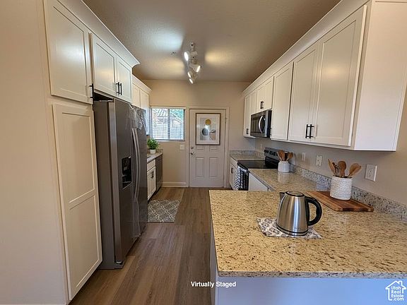 2nd image of 700 N Main St Unit C3