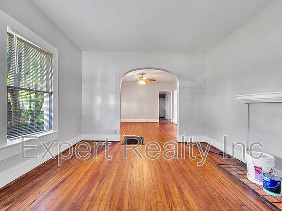 3rd image of 2513 Avenue J