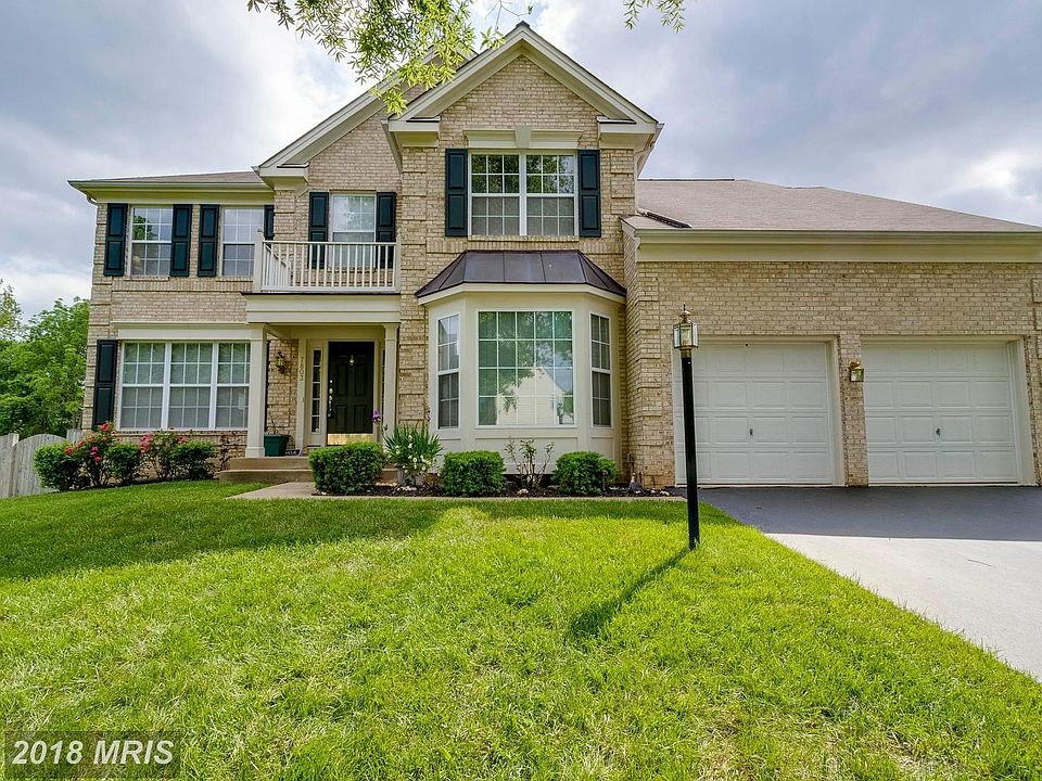 Beautiful brick front!