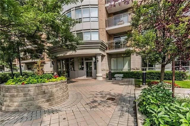 Building Photo - 650 Lawrence Ave W #Penthouse 01