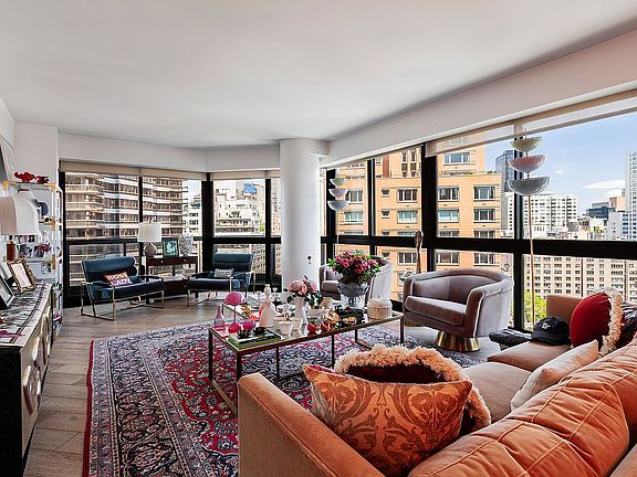 2nd image of 200 E 61st St #18DE