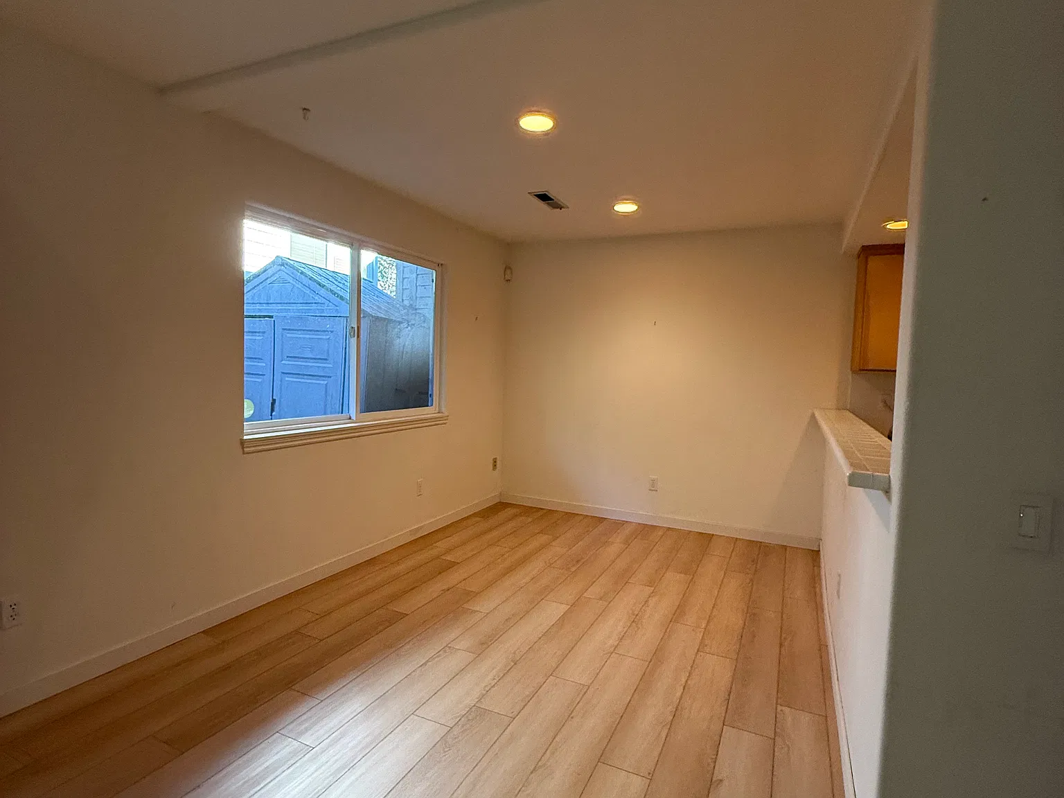 2 bed, 2.5 bath, 1393 sqft, $3,295 — Photo 4