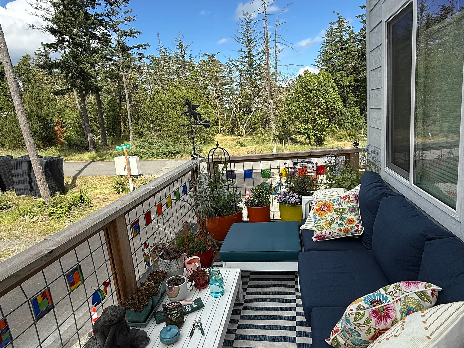 3 bed, 1056 sqft, $2,750 — Photo 3