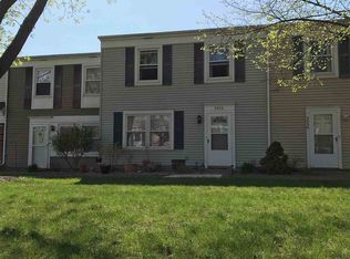 3532 N Sandia Dr, Peoria, IL 61604