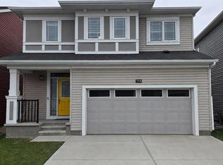 113 SW Cityspring Mnr SW, Calgary, AB T3N 1Z8
