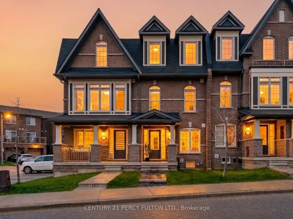 4 Graywardine Ln, Ajax, ON L1Z 0R9