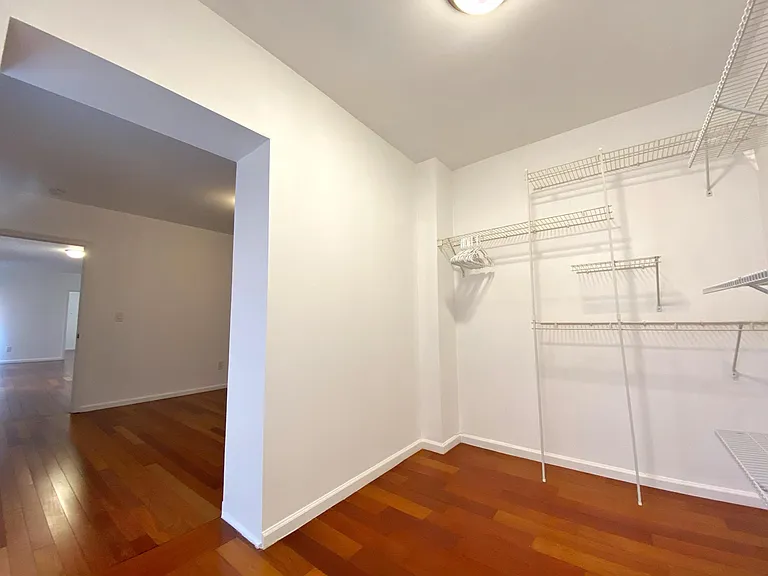 701 Chestnut St #4R — Photo 21