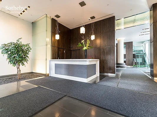 Rented by Sotheby's International Realty | media 18