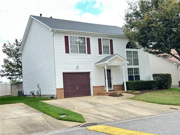 306 Holly Glen Dr, Chesapeake, VA 23325