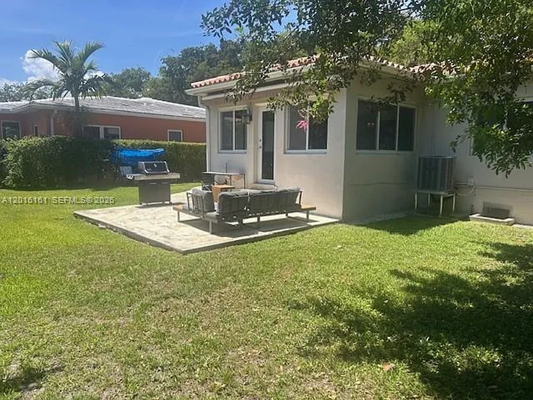 322 Fluvia Ave — Photo 25
