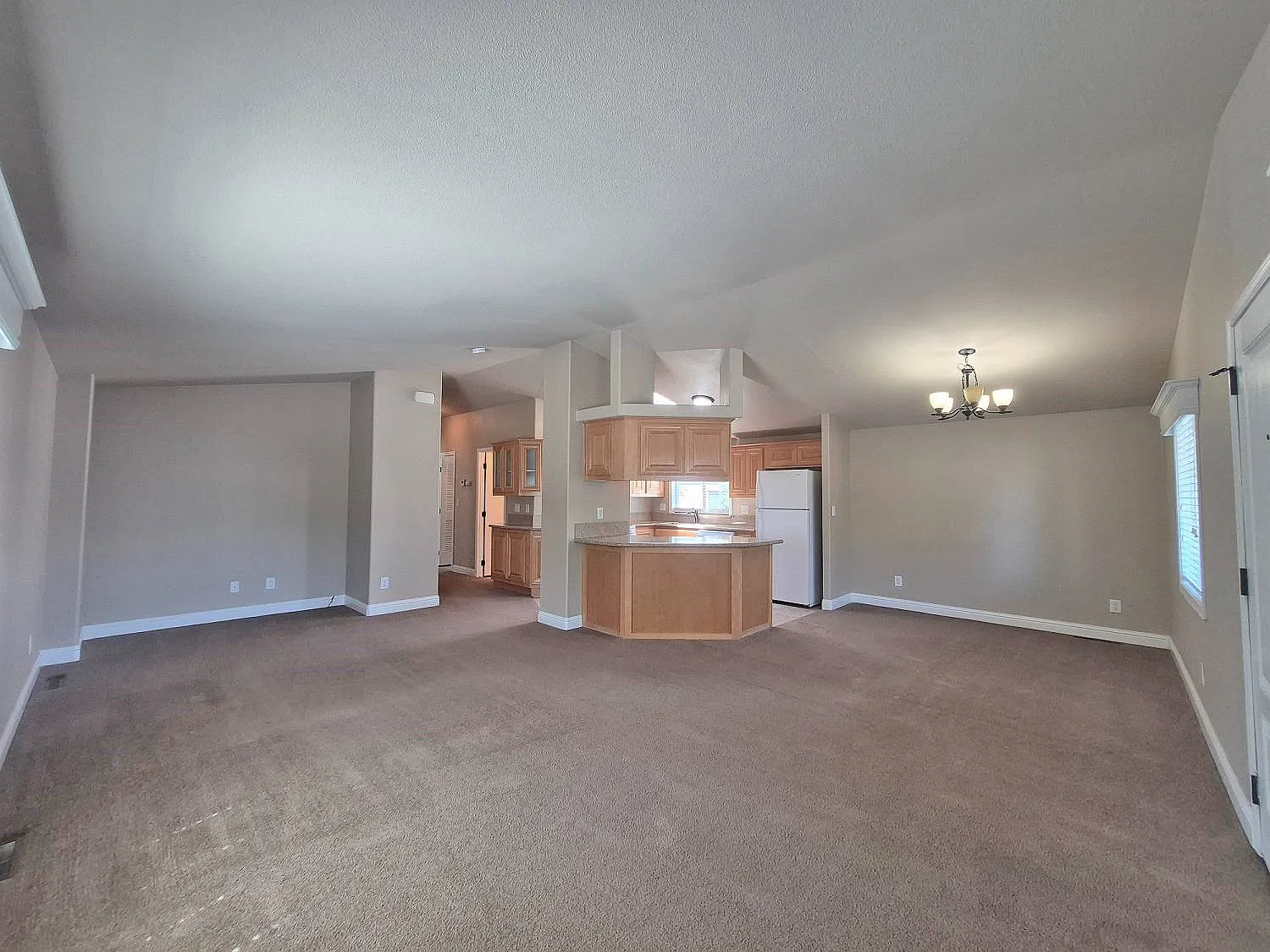 2 bed, 2.0 bath, 1250 sqft, $1,699 — Photo 3