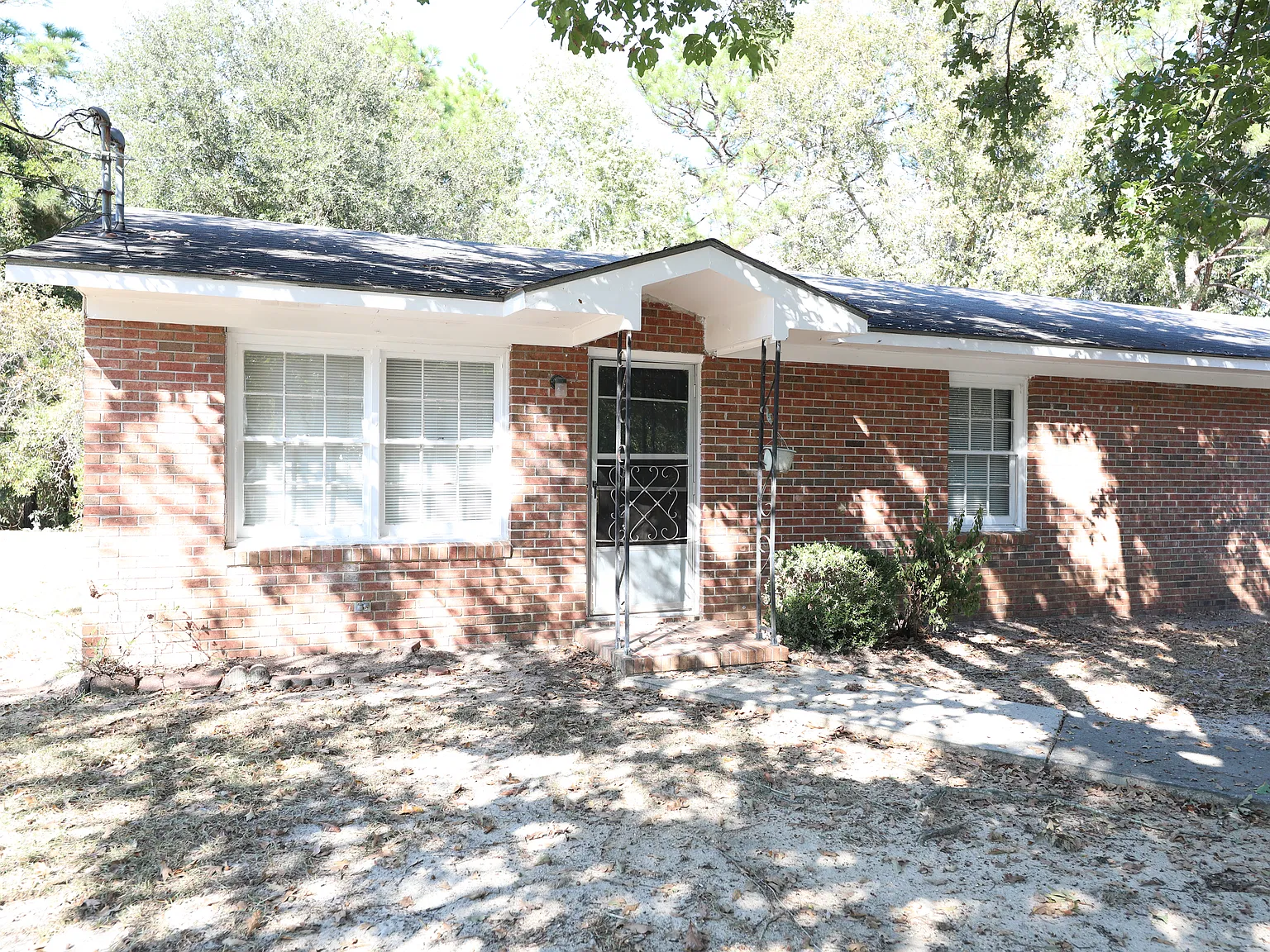 2 bed, 925 sqft, $950 — Photo 1