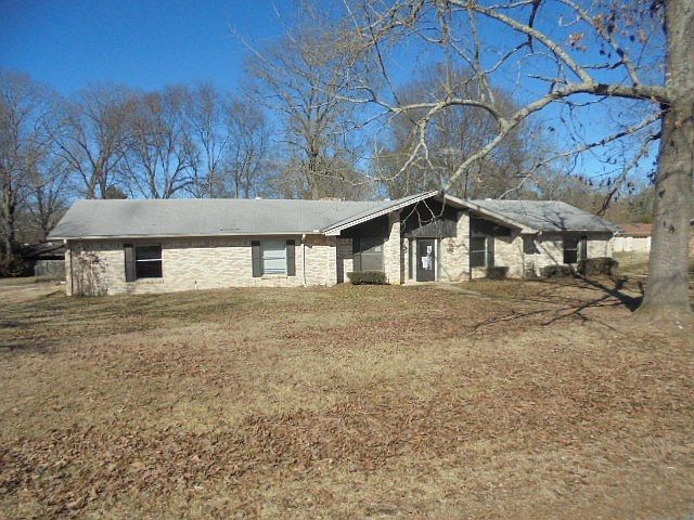 1st image of 107 Claudia Cir