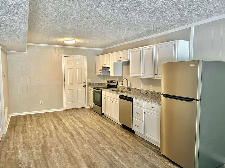 128 S Cedar Ln #2 — Photo 3