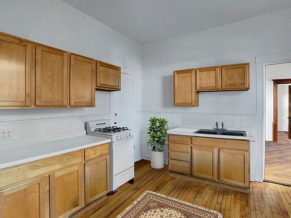 4th image of 2117 Colfax Ave S APT 2