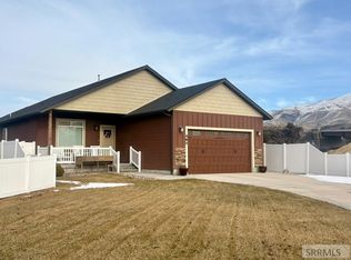 484 Double Eagle Dr, Pocatello, ID 83204