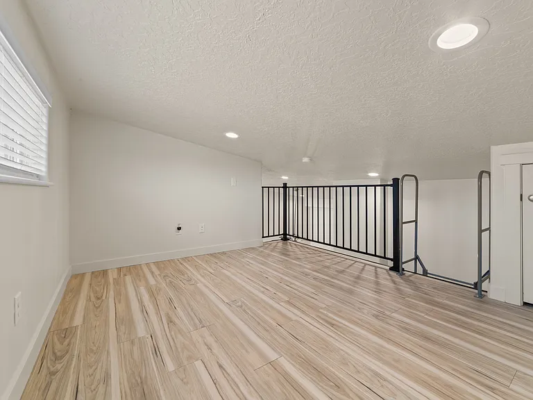 2158 Bonnies Way #0 — Photo 23