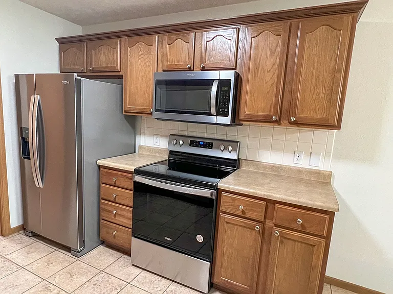 2944 W Swallow St — Photo 11