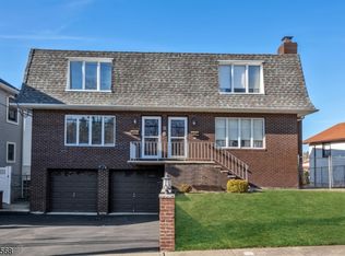 109 Lower Notch Rd, Little Falls, NJ 07424