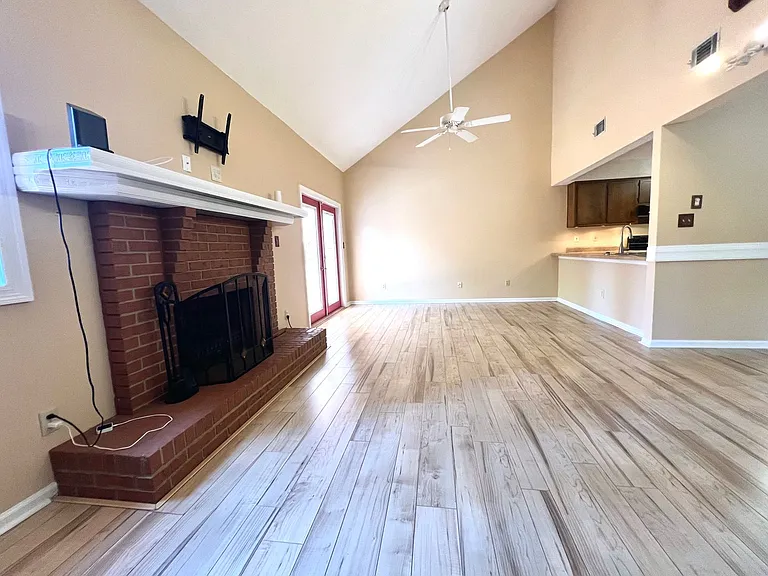 2475 Sunburst Pl — Photo 11