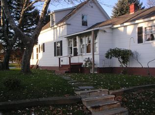 13 Main St, Princeton, ME 04668
