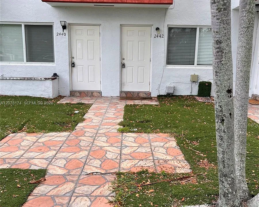 2442 SW 58th Mnr
