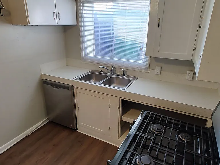 462 Canyon Rd #B — Photo 7