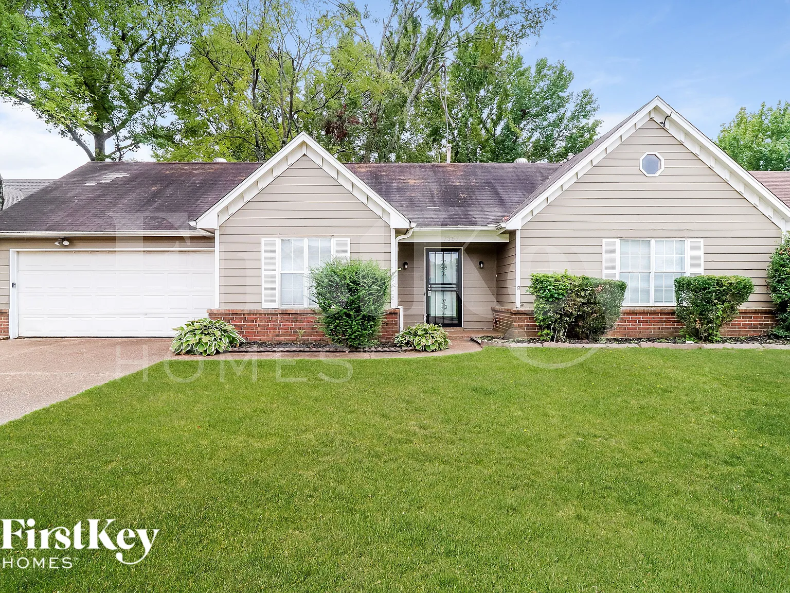 3 bed, 2.0 bath, 1444 sqft, $1,895 — Photo 1