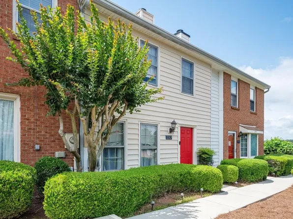 197 High Creek Dr, Roswell, GA 30076
