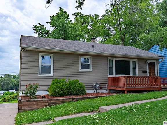 2nd image of 6940 Pinkney St