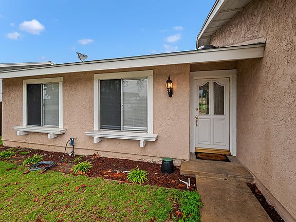 3rd image of 2371 Northpark St