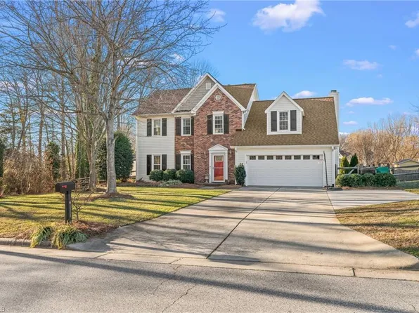 4111 Carroll Brook Rd, High Point, NC 27265