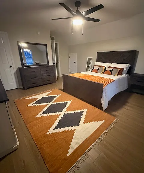 1020 Woodland Pointe Dr — Photo 2
