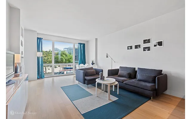 Rented by Douglas Elliman | media 14