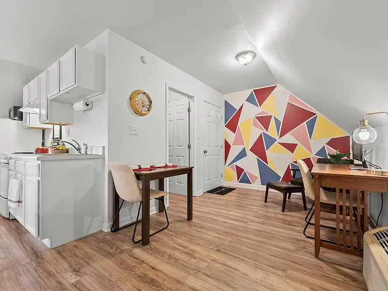 2503 Brooks Dr #3 — Photo 2