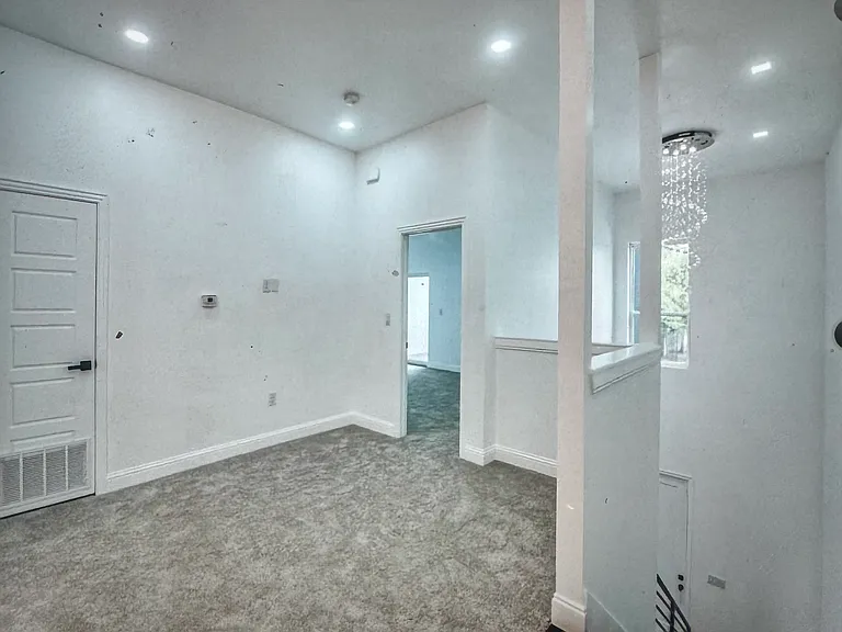 2906 Jim St — Photo 15