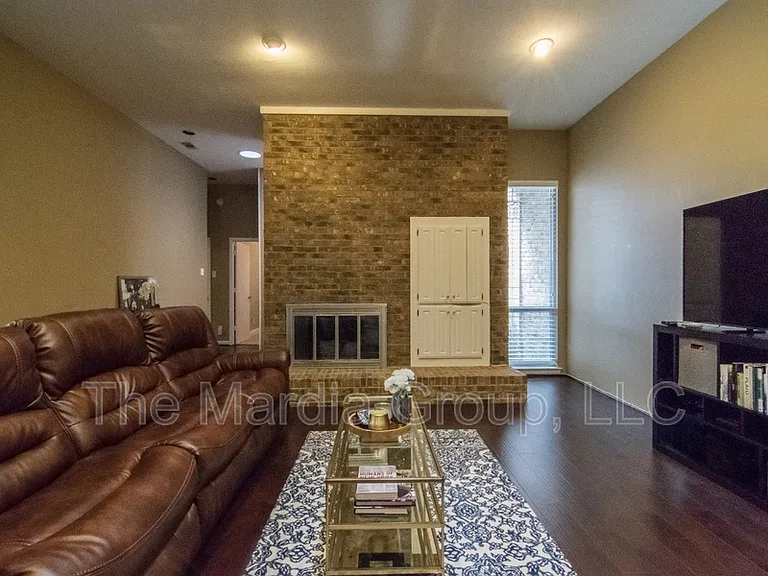 3215 San Sebastian Dr — Photo 10
