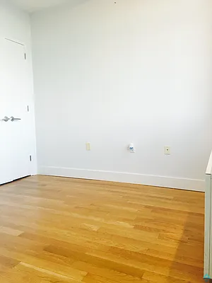 Rented by EXR | media 6